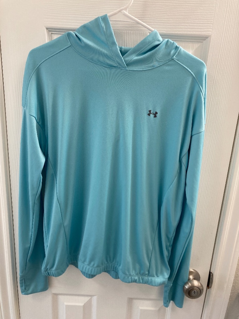 EUC UA Women's Medium Light Blue Pullover